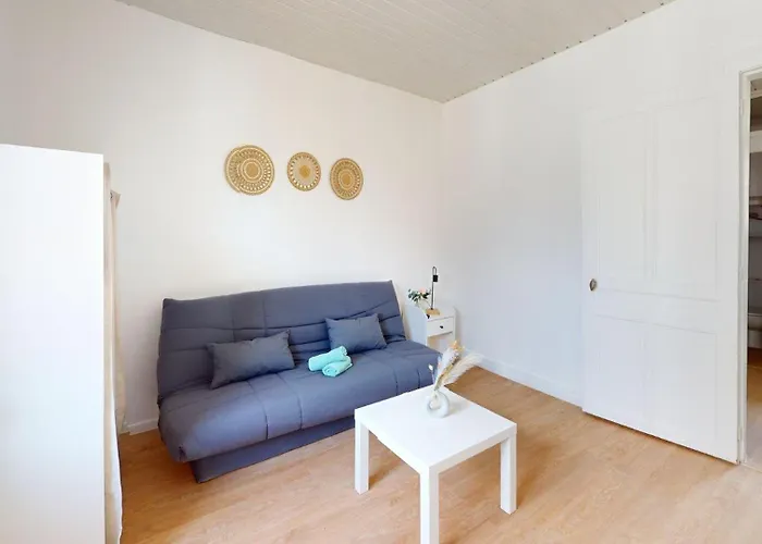 Quiet And Bright Zurich Studio